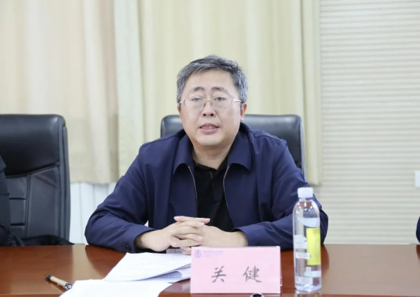 讲音乐党课半月后,关健主动投案