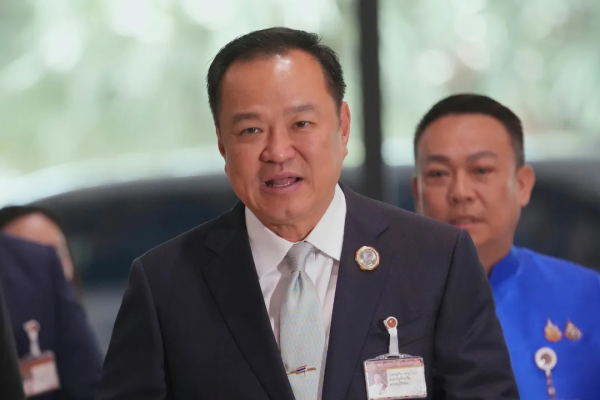 阿努廷当选泰国新总理